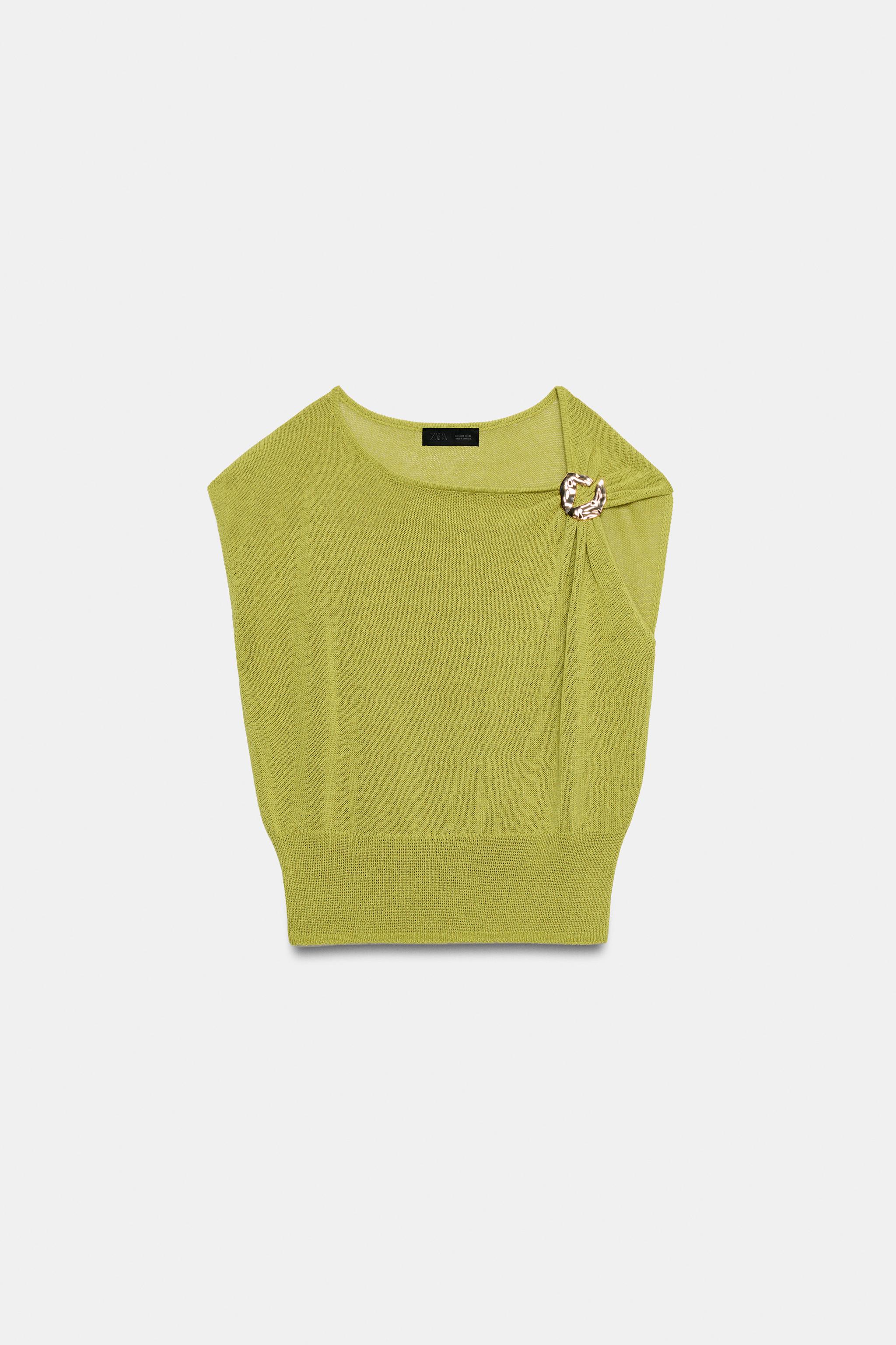 TRIM KNIT TOP